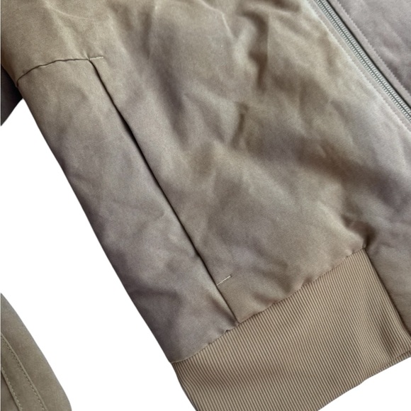 Lululemon Athletica Non-Stop Reversible Bomber Jacket In Raw Linen Size 12 - Picture 12 of 12